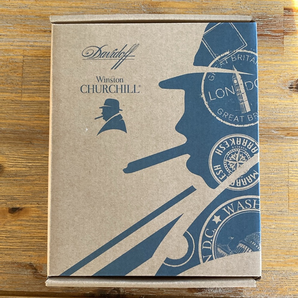 DAVIDOFF WINSTON CHURCHILL TRAVEL FLASK WITH A PASSPORT COLLECTIBLE